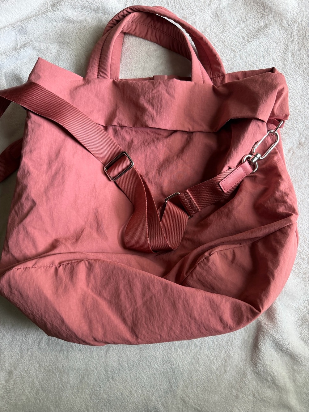 Lululemon Dusty Rose Duffel